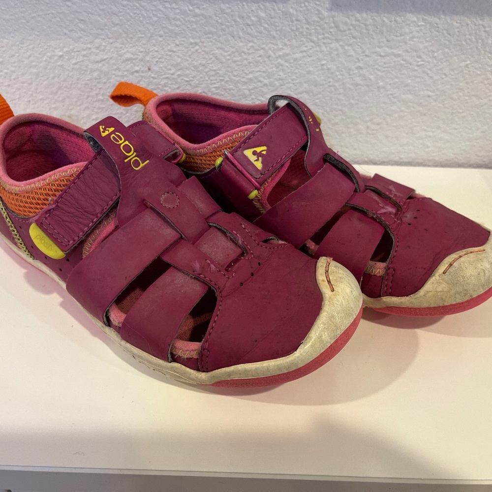 Plae sandals size 13.5
